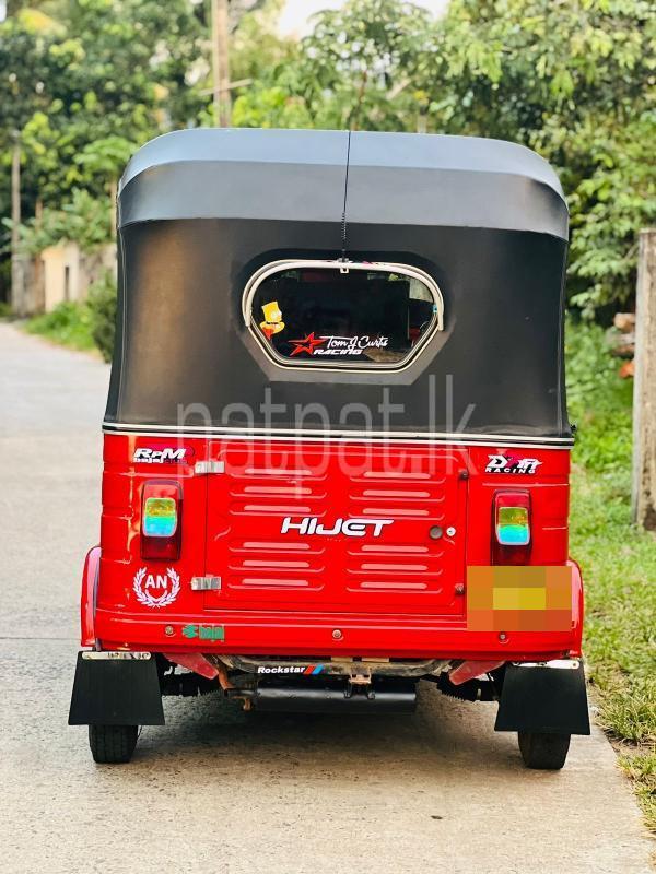 Advertisement image 6