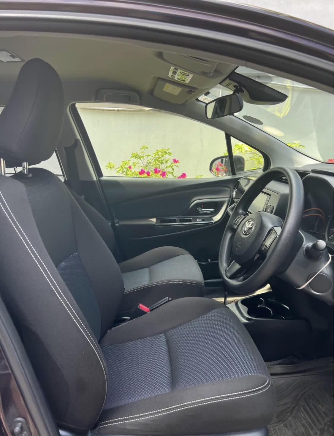 Toyota Vitz 2018 - பயன்படுத்தப்பட்டது கார் sale in Sri Lanka - patpat.lk