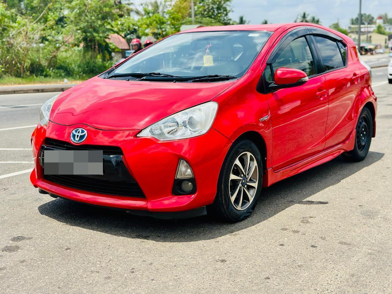 Toyota Aqua 2014 - Used Car sale in Sri Lanka - patpat.lk