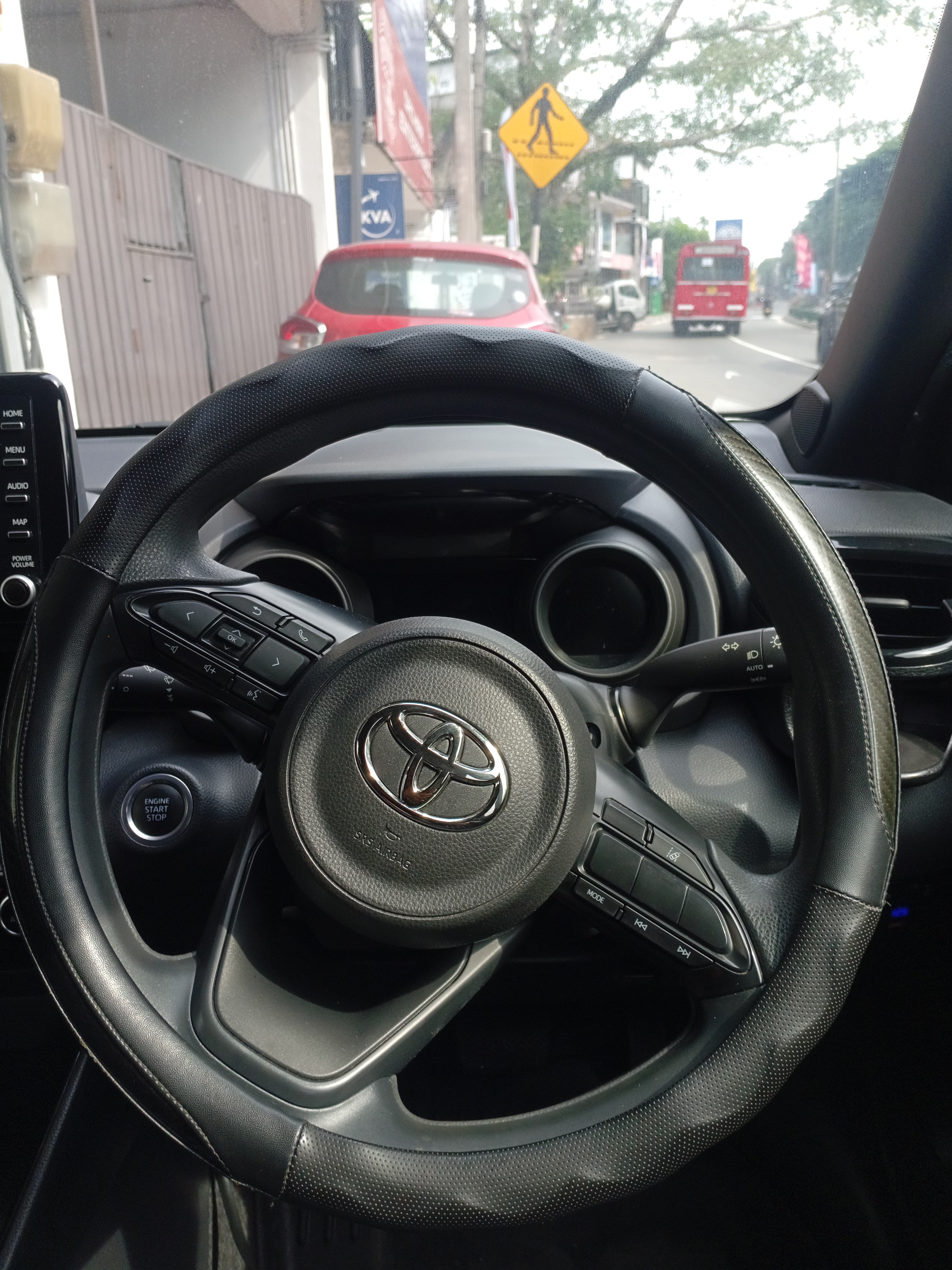 Toyota Yaris 2023 - Used Car sale in Sri Lanka - patpat.lk