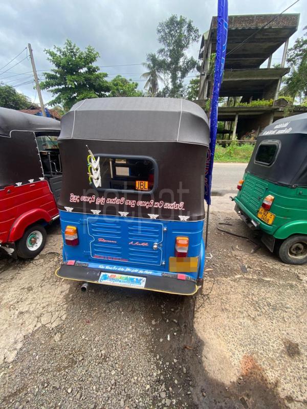 Bajaj 4 stroke 2011 - பயன்படுத்தப்பட்டது முச்சக்கர வண்டி sale in Sri Lanka - patpat.lk