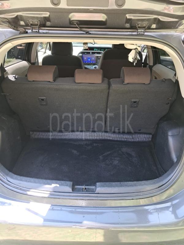 Toyota Aqua 2013 - பயன்படுத்தப்பட்டது கார் sale in Sri Lanka - patpat.lk