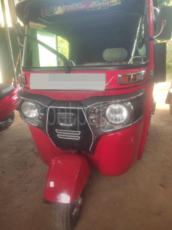 Bajaj 4 stroke 2015 - Used Three wheeler sale in Sri Lanka - patpat.lk