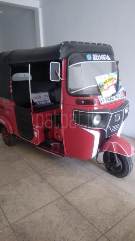 Bajaj Three Wheel 2015 - பயன்படுத்தப்பட்டது முச்சக்கர வண்டி sale in Sri Lanka - patpat.lk