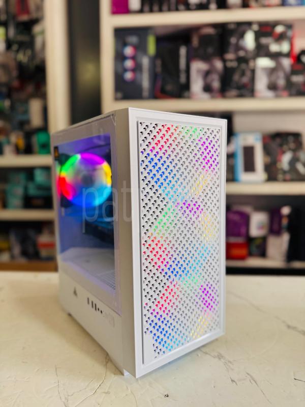 white gaming pc