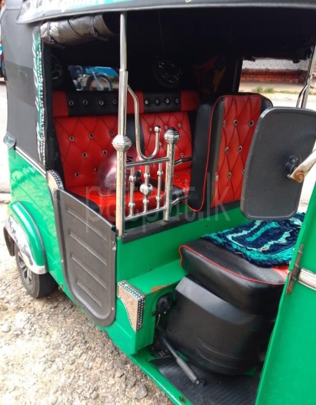 Bajaj Three Wheel 2016 - Used Three wheeler sale in Sri Lanka - patpat.lk