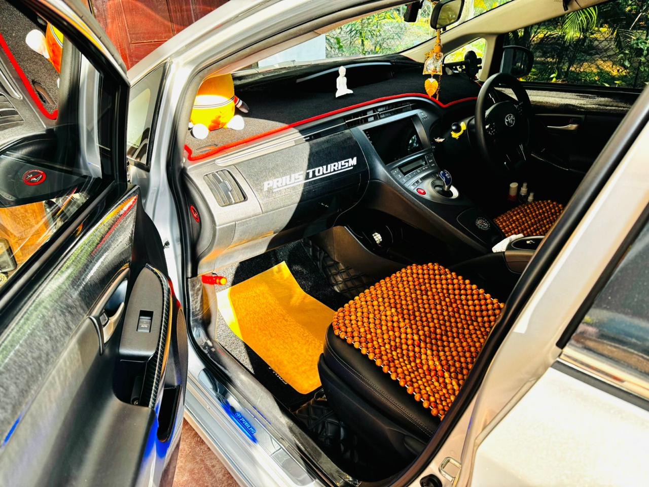 Toyota Prius 2014 - භාවිතා කරන ලද කාර් sale in Sri Lanka - patpat.lk