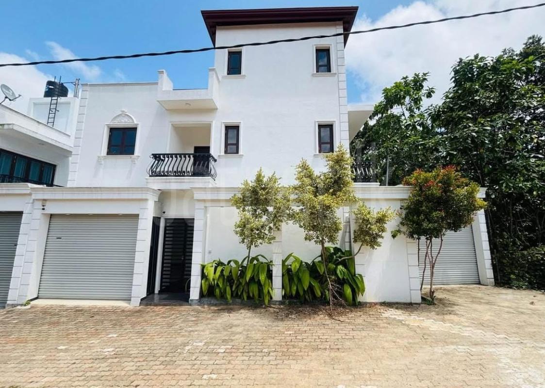 Advertisement image 5