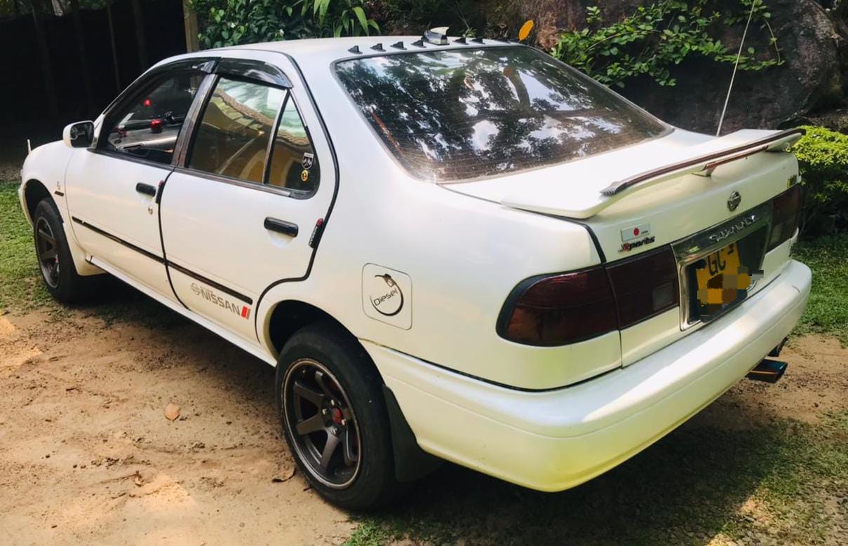 Nissan ExSunny 1997 - பயன்படுத்தப்பட்டது கார் sale in Sri Lanka - patpat.lk
