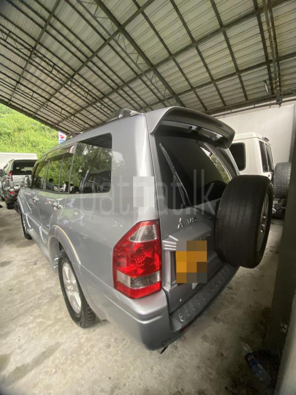 Mitsubishi Montero 2005 - பயன்படுத்தப்பட்டது SUV sale in Sri Lanka - patpat.lk