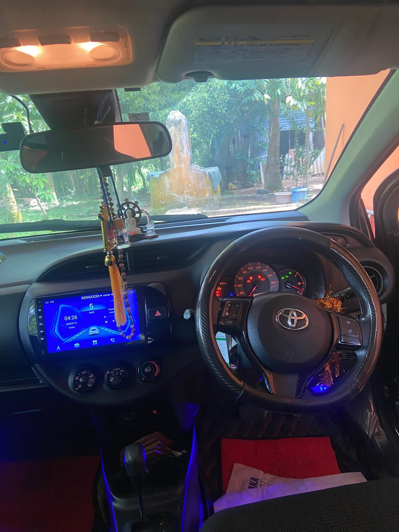 Toyota Vitz 2017 - Used Car sale in Sri Lanka - patpat.lk