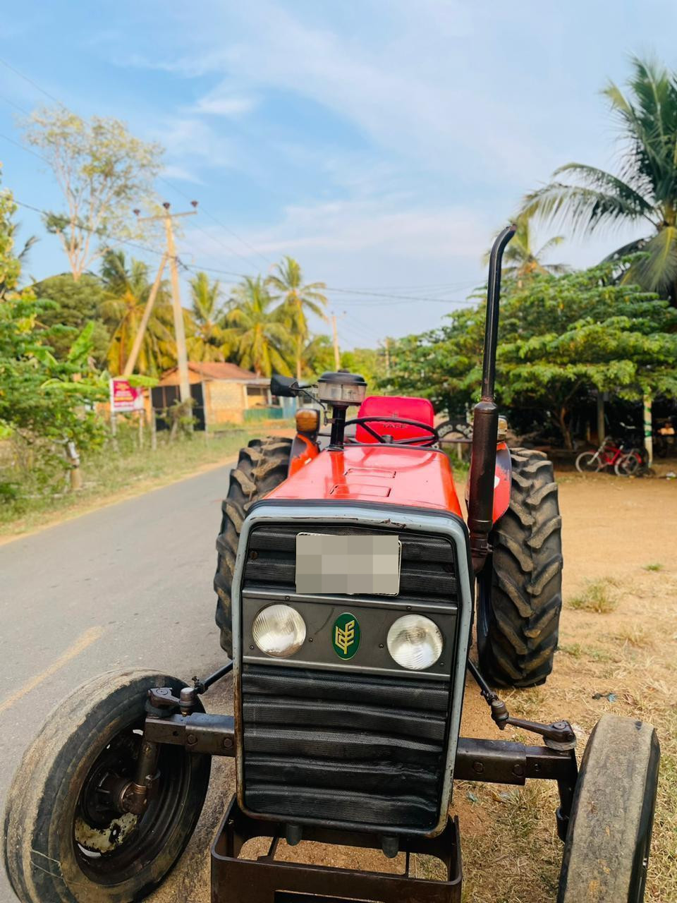 TAFE Tractor 2017 - Used Land sale in Sri Lanka - patpat.lk