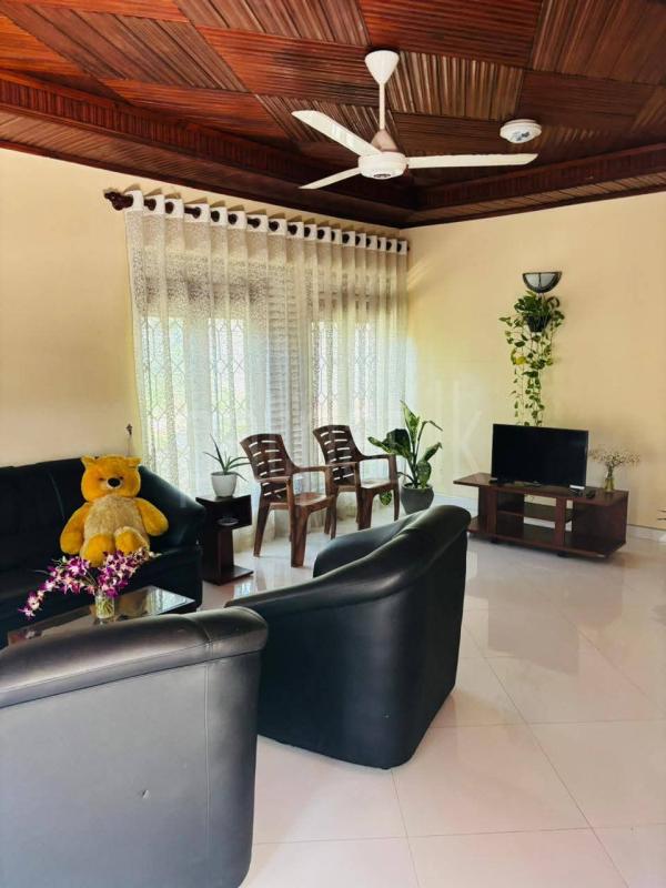 House for Sale in Yakkala ads-image-1