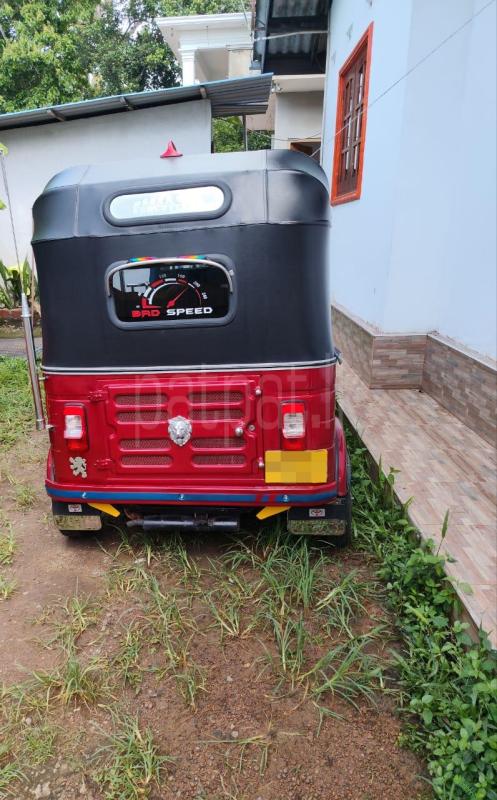Bajaj Three Wheel 2014 - பயன்படுத்தப்பட்டது முச்சக்கர வண்டி sale in Sri Lanka - patpat.lk