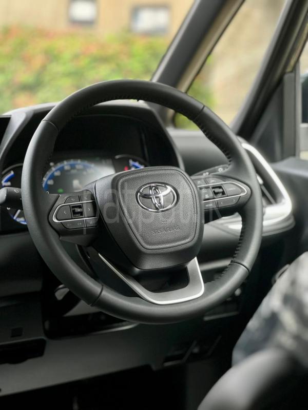 Advertisement image 6