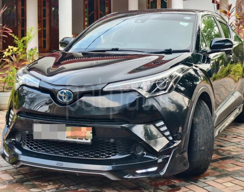 Toyota CHR 2017 - பயன்படுத்தப்பட்டது SUV sale in Sri Lanka - patpat.lk