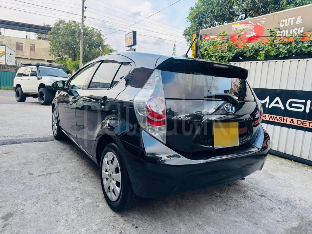 Toyota Aqua 2013 - பயன்படுத்தப்பட்டது கார் sale in Sri Lanka - patpat.lk