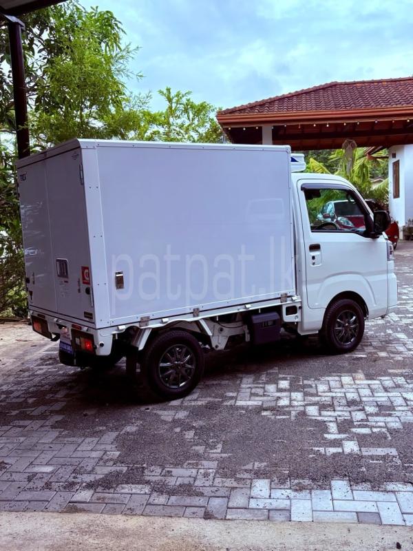 Advertisement image 4