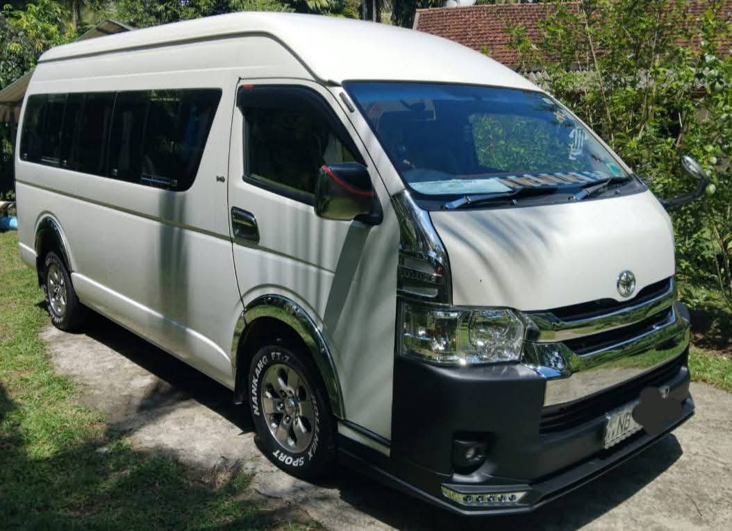 Toyota Hiace 2007 - பயன்படுத்தப்பட்டது வேன் sale in Sri Lanka - patpat.lk