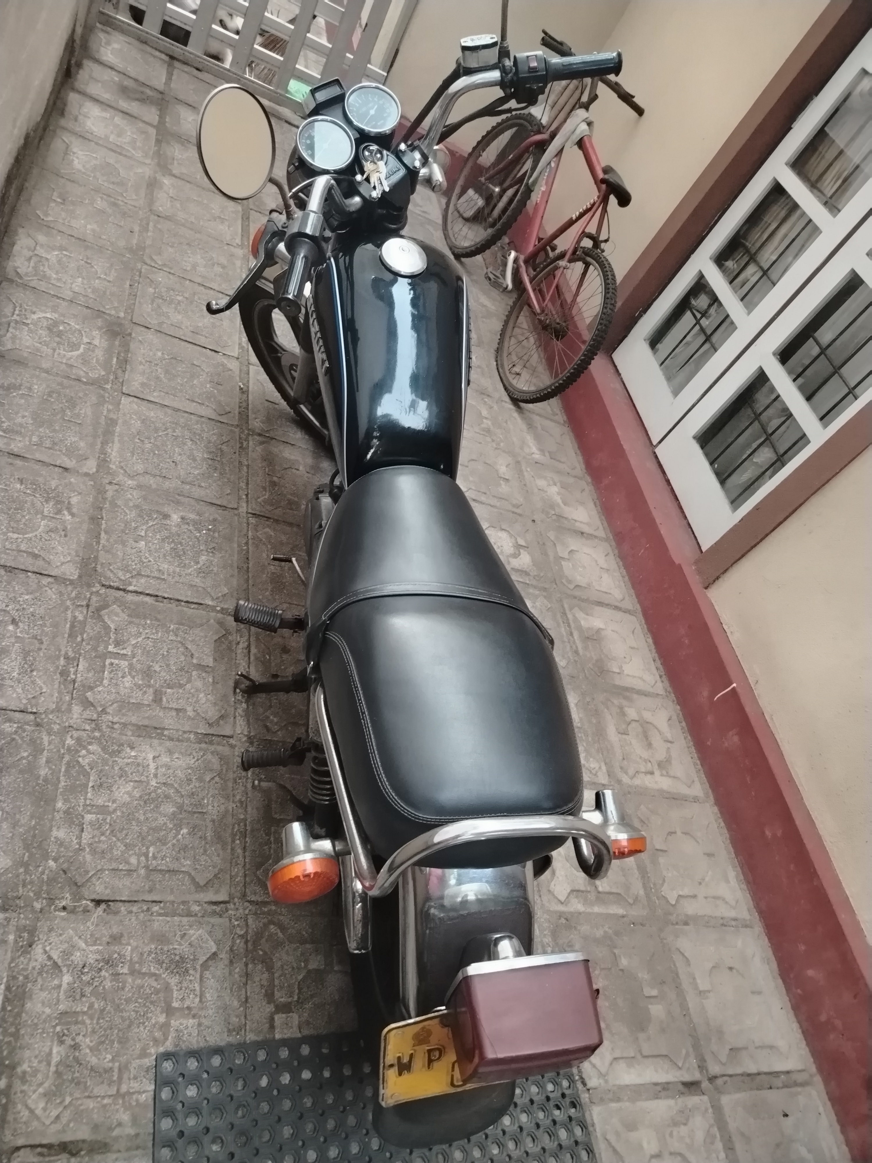 Suzuki GN 2003 - භාවිතා කරන ලද බයිසිකලය sale in Sri Lanka - patpat.lk