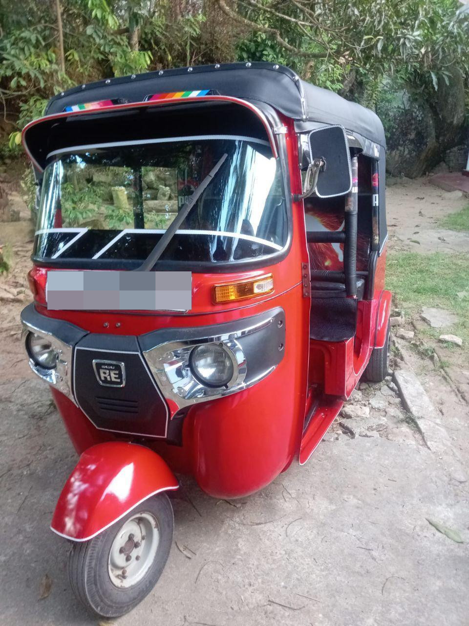 Bajaj Three Wheel 2016 ads-image-1