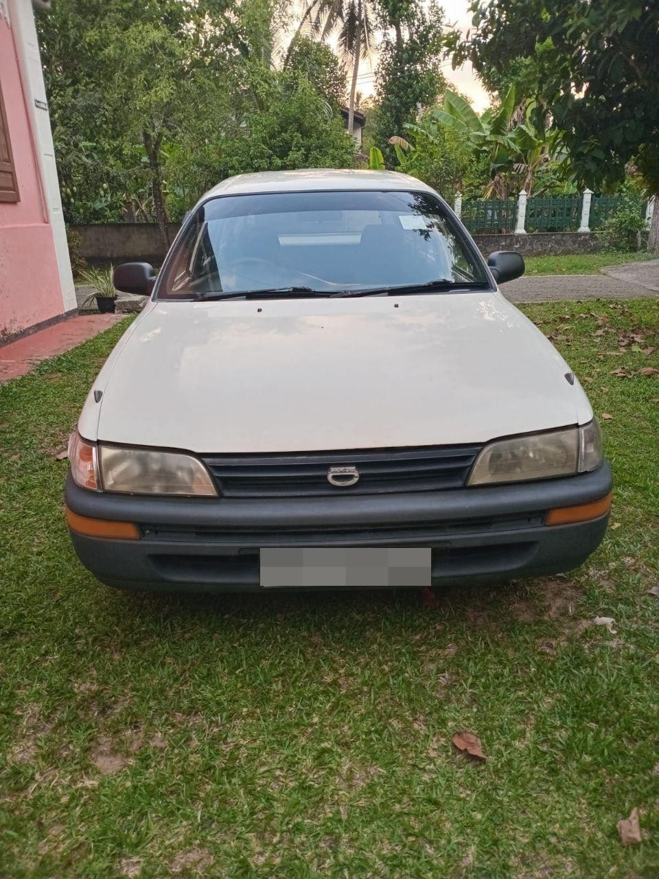 Toyota Corolla 2000 ads-image-1