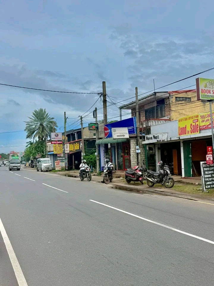 Commercial Land for Sale in Minuwangoda