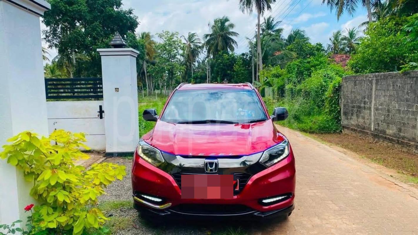 Honda Vezel 2015 - மறுசீரமைக்கப்பட்டது SUV sale in Sri Lanka - patpat.lk