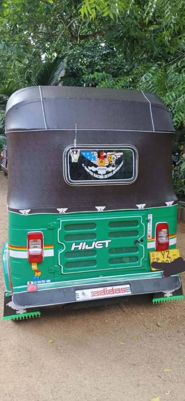 Bajaj 4 stroke 2012 - பயன்படுத்தப்பட்டது முச்சக்கர வண்டி sale in Sri Lanka - patpat.lk