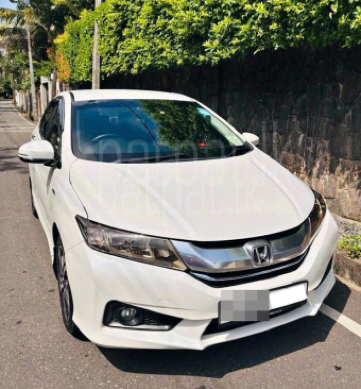 Honda Grace 2017 - භාවිතා කරන ලද කාර් sale in Sri Lanka - patpat.lk
