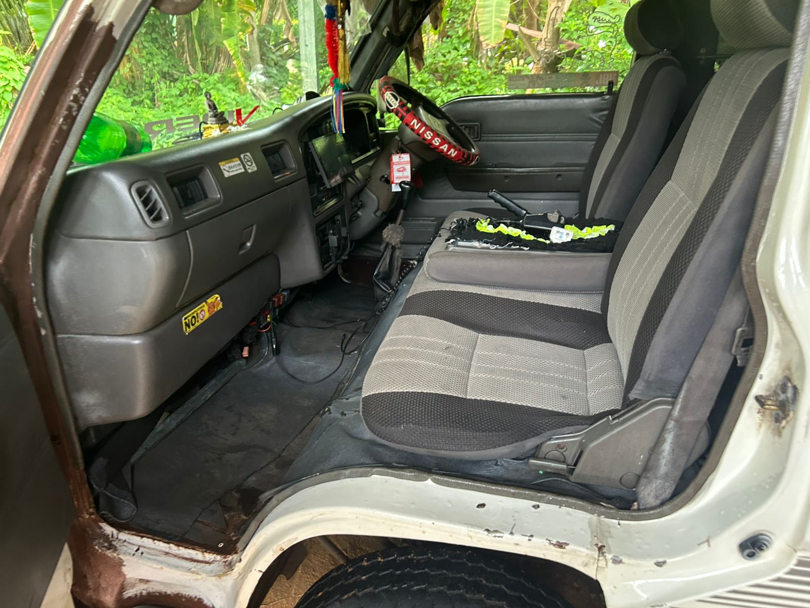Nissan Caravan 1992 - பயன்படுத்தப்பட்டது வேன் sale in Sri Lanka - patpat.lk