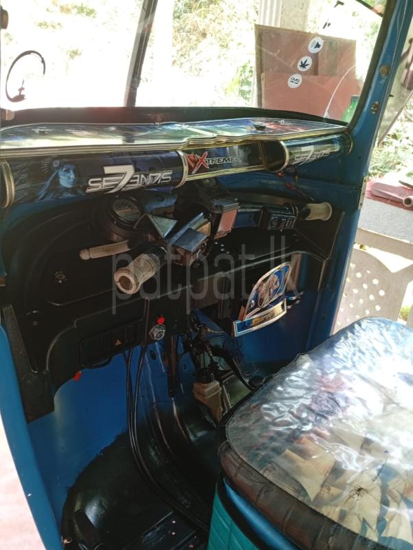 Bajaj Three Wheel 2009 - பயன்படுத்தப்பட்டது முச்சக்கர வண்டி sale in Sri Lanka - patpat.lk
