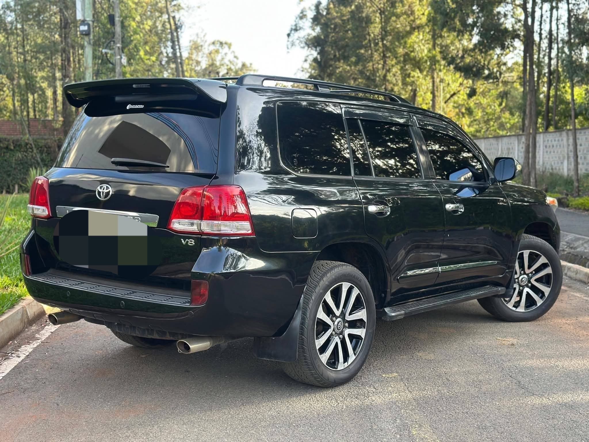 Toyota Land Cruiser 2008 - Reconditioned SUV sale in Sri Lanka - patpat.lk
