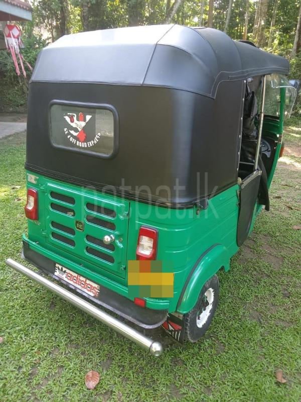 Bajaj 4 stroke 2011 - பயன்படுத்தப்பட்டது முச்சக்கர வண்டி sale in Sri Lanka - patpat.lk