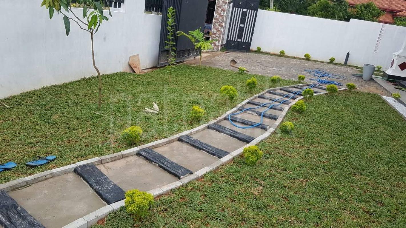 House for Sale in Divulapitiya ads-image-1