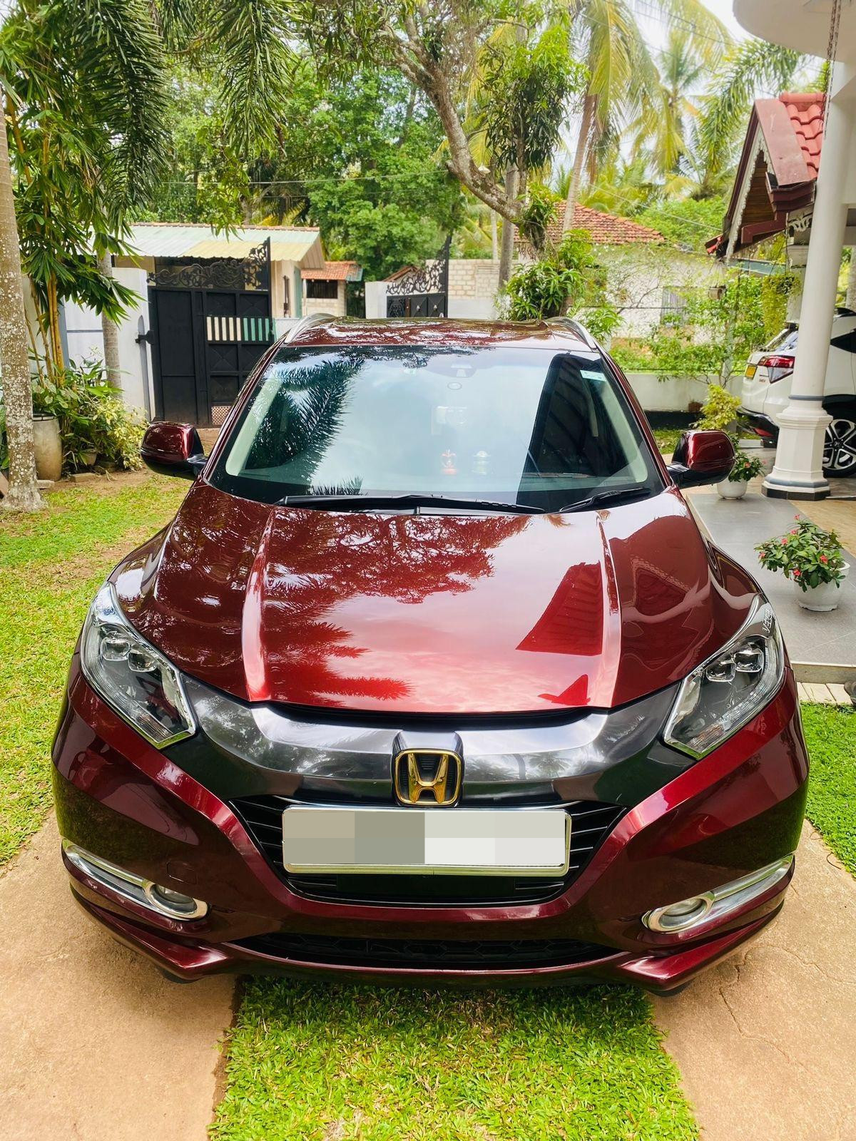 Honda Vezel 2014 - Used SUV sale in Sri Lanka - patpat.lk