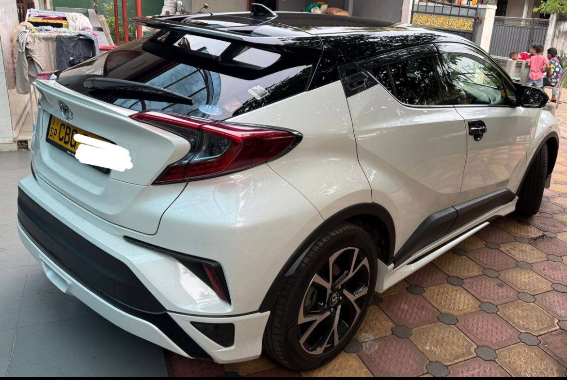 Toyota CHR 2018 - பயன்படுத்தப்பட்டது SUV sale in Sri Lanka - patpat.lk