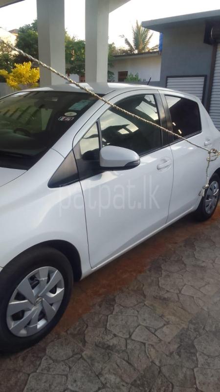 Toyota Vitz 2016 - பயன்படுத்தப்பட்டது கார் sale in Sri Lanka - patpat.lk