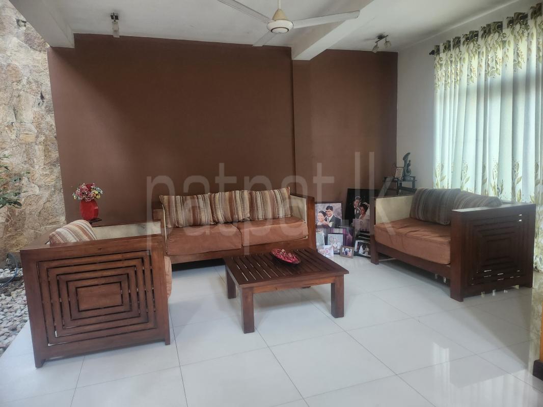 4 pieces of sofa set ads-image-1