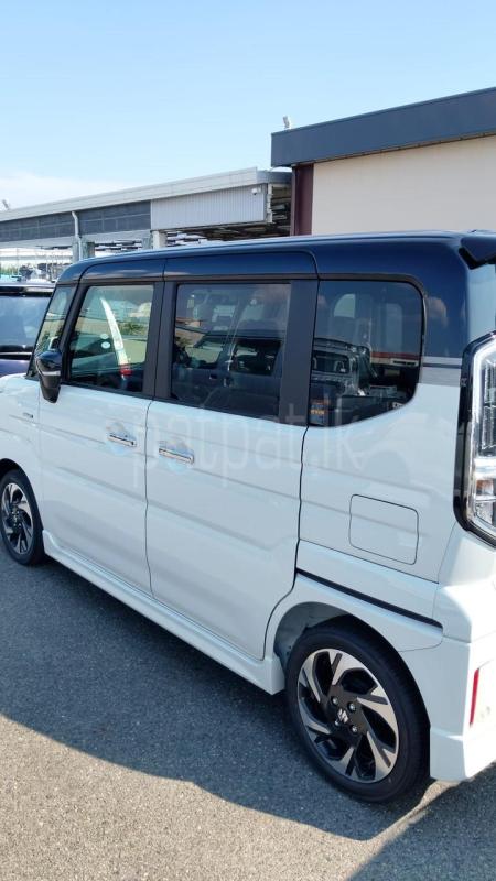 Advertisement image 4