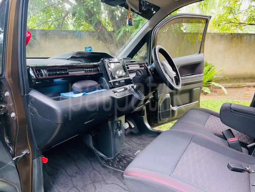 Advertisement image 4