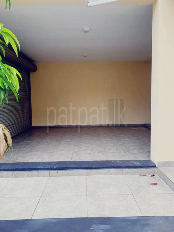 House for Sale in Boralesgamuwa