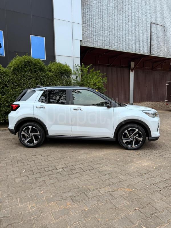 Advertisement image 4