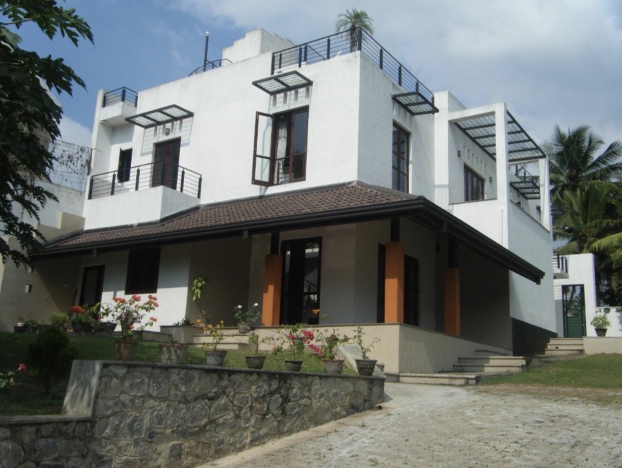 House for Sale in Talawatugoda