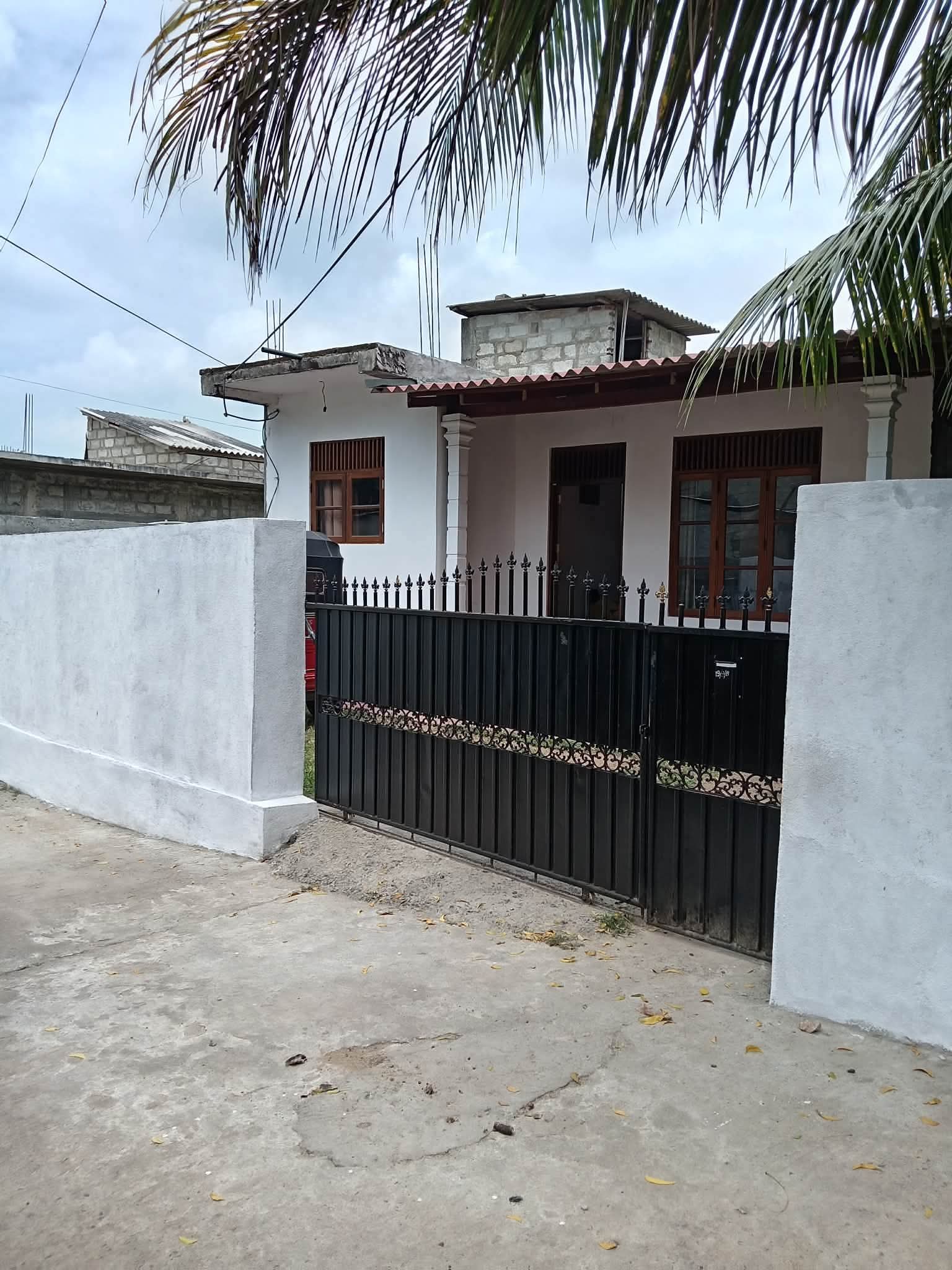 House for Sale in Kehelwatta ads-image-1