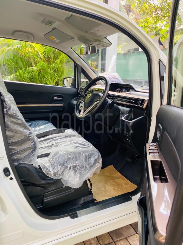 Advertisement image 6