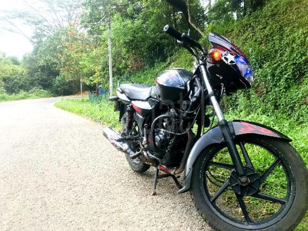 Bajaj Discover 2010 - பயன்படுத்தப்பட்டது பைக் sale in Sri Lanka - patpat.lk