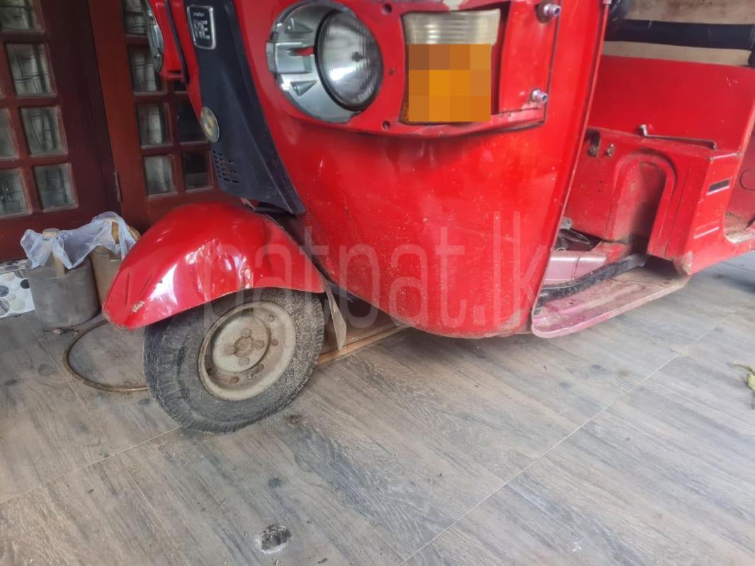 Bajaj Three Wheel 2011 - Used Three wheeler sale in Sri Lanka - patpat.lk