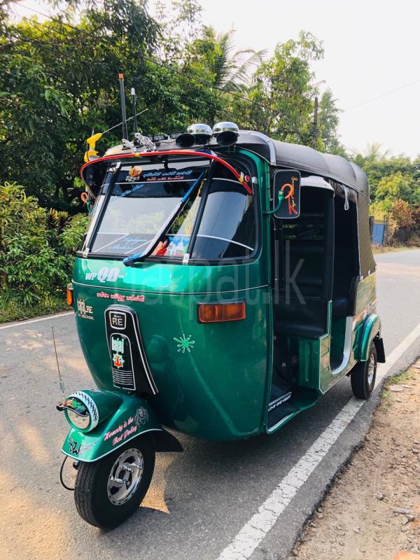 Bajaj Three Wheel 2006 - பயன்படுத்தப்பட்டது முச்சக்கர வண்டி sale in Sri Lanka - patpat.lk