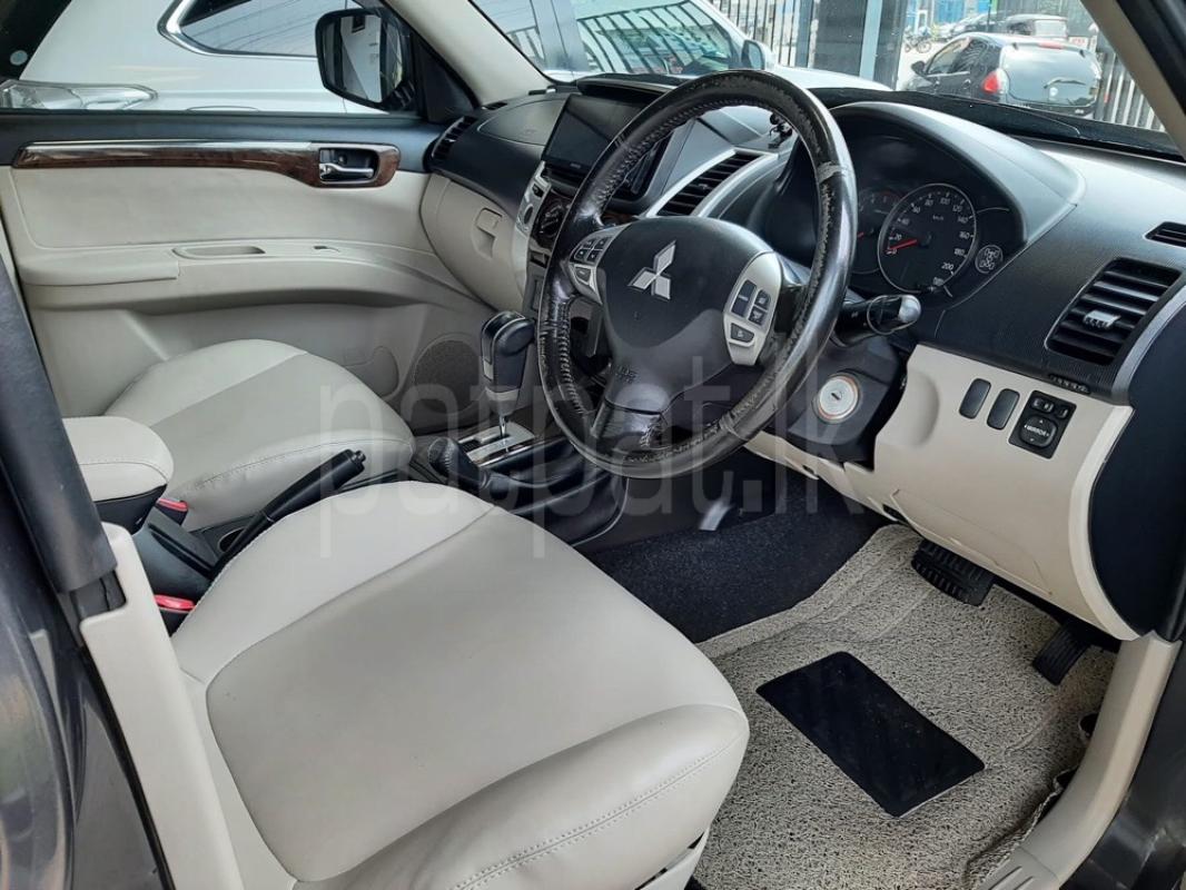 Advertisement image 6